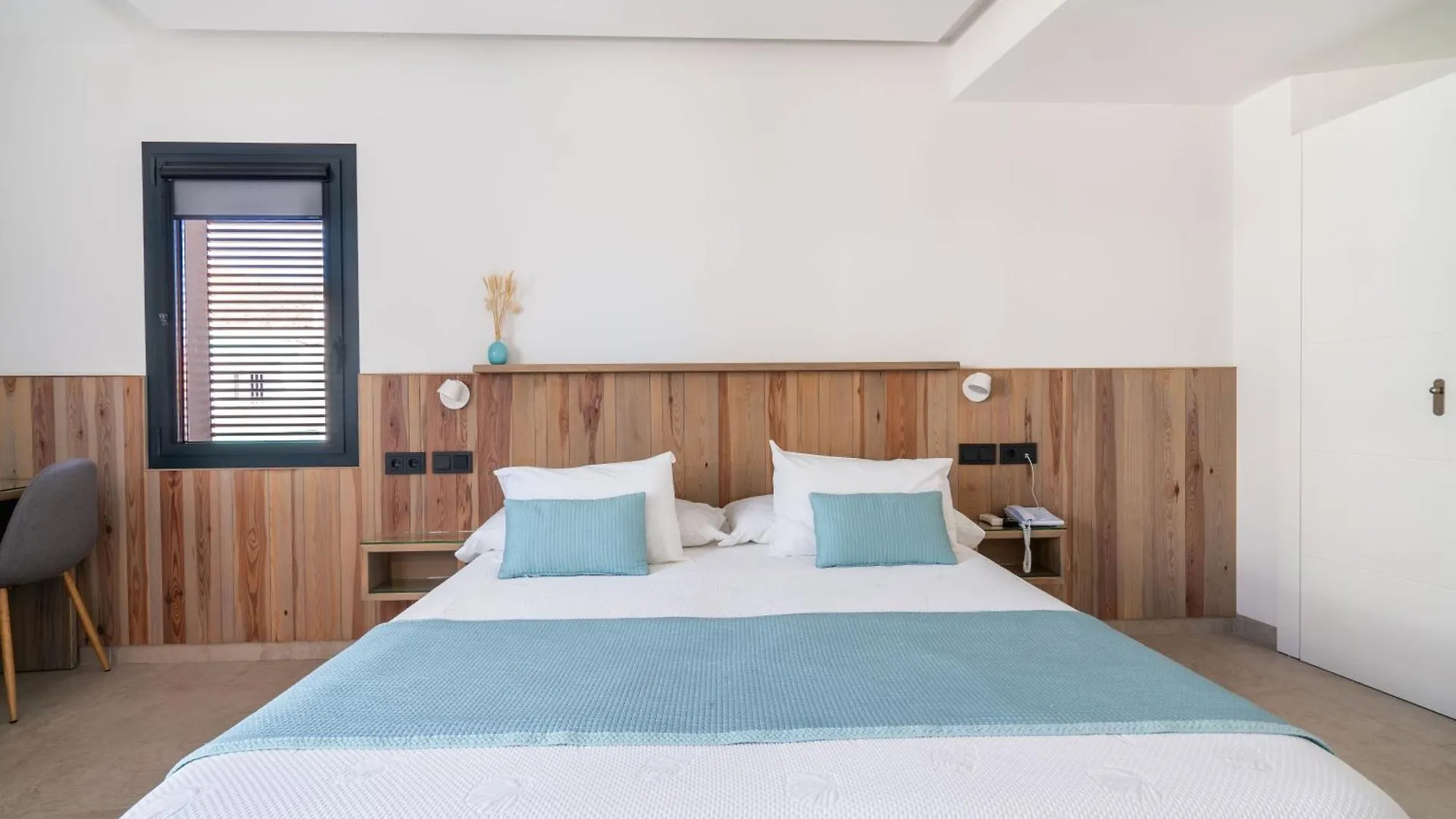 סן חוזה Hotel Cala Arena